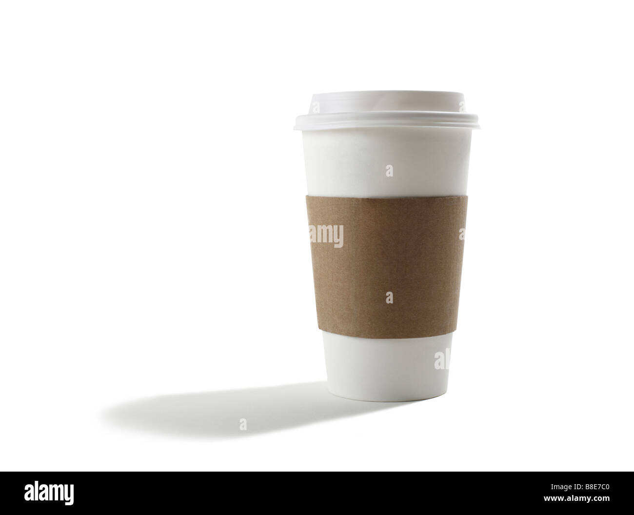 Studioaufnahme des Nehmens Einweg Kaffee Becher Stockfoto