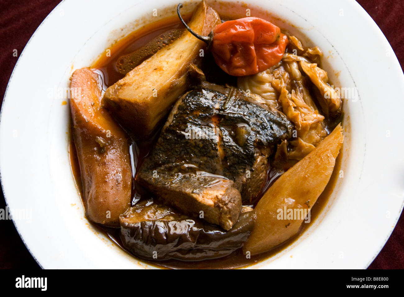 Nationalgericht der Tieboudienne Fisch in TEUR N Deye Restaurant in Dakar-Senegal Stockfoto