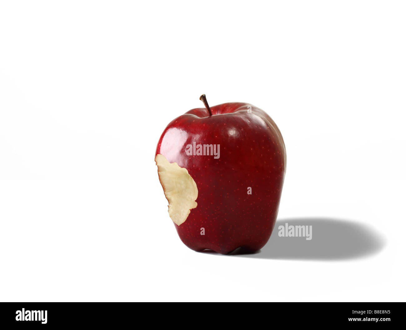Frische Bio rote Apfel mit Biss herausgenommen Stockfoto