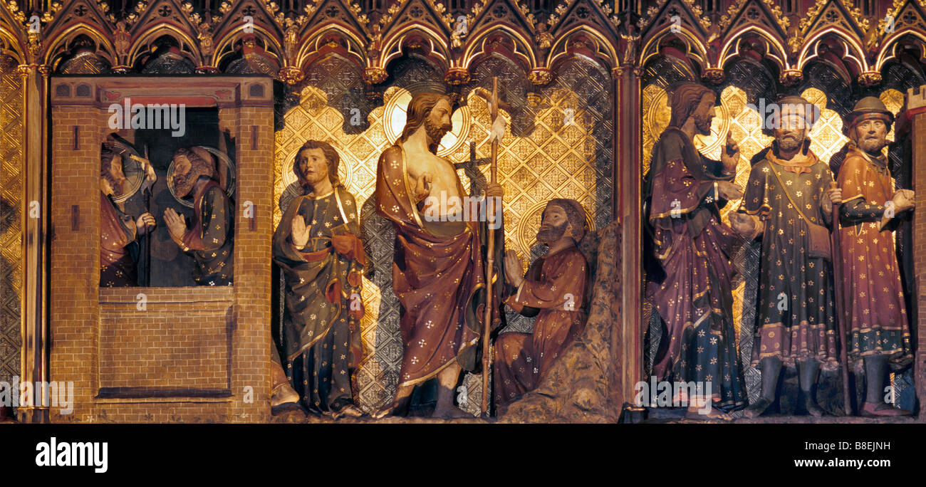Holz-Skulpturen, die das Leben von Jesus Christus auf der Seite des Chors in Notre Dame in Paris Frankreich Stockfoto