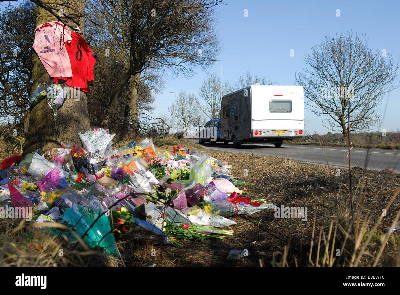 Am Straßenrand Tribut Autounfall a614 Nottinghamshire. Stockfoto