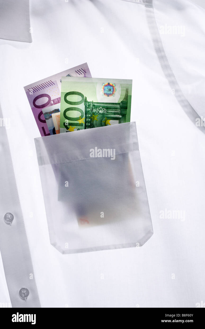 Weisses Herrenhemd Mit Euroscheinen in der Hemdtasche Stockfoto