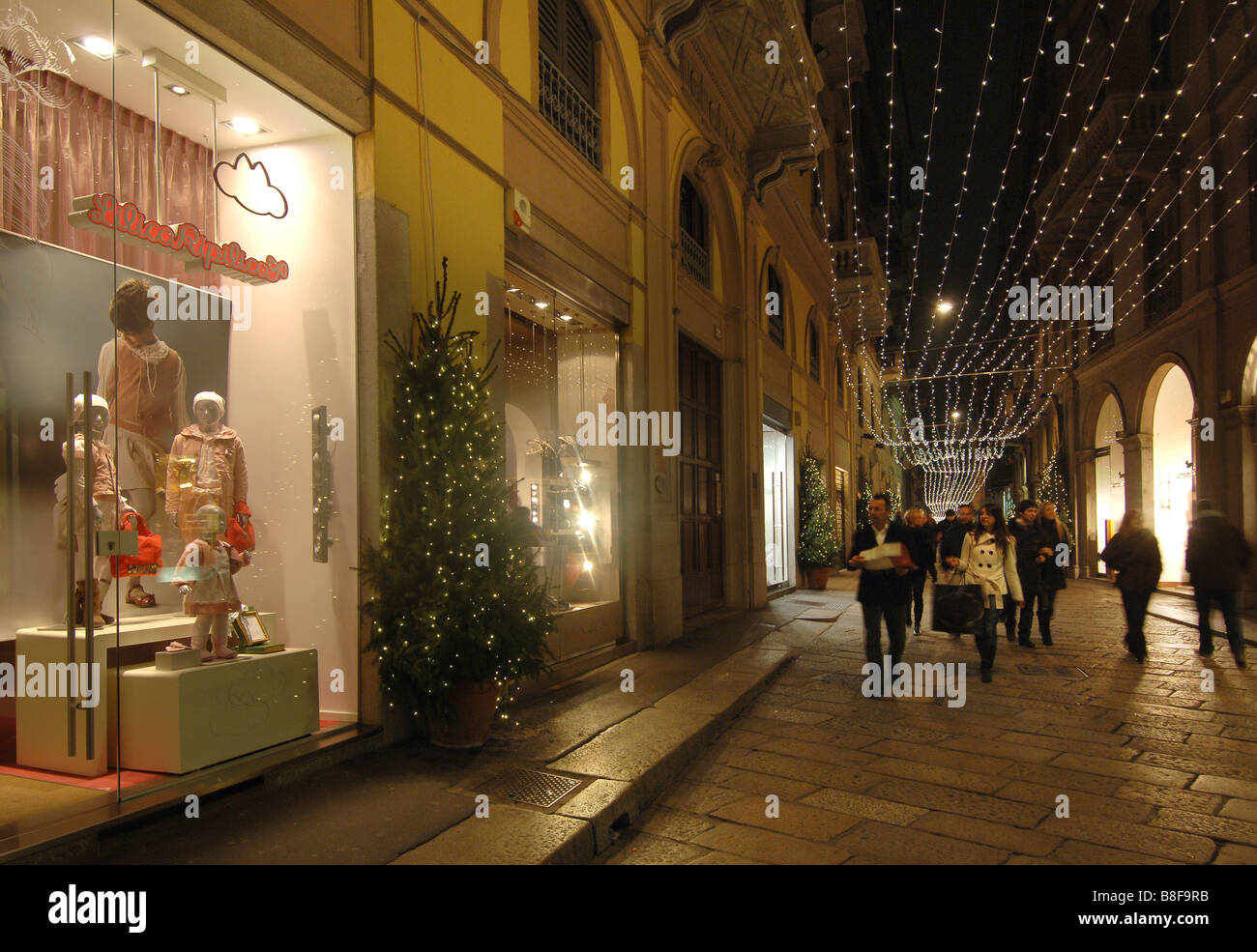 Via Monte Napoleone via della Spiga Luxus-Mode Stockfoto