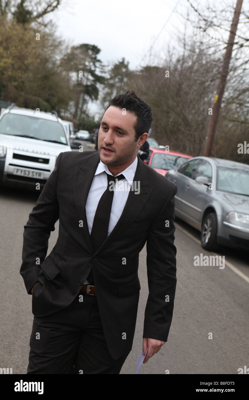 Anthony Costa ex-Bandmitglied der Knabe in blau kommt bei jade goody's Hochzeit mit Buchse tweedy in tiefen Hall Landhotel, Hatfield heath Stockfoto