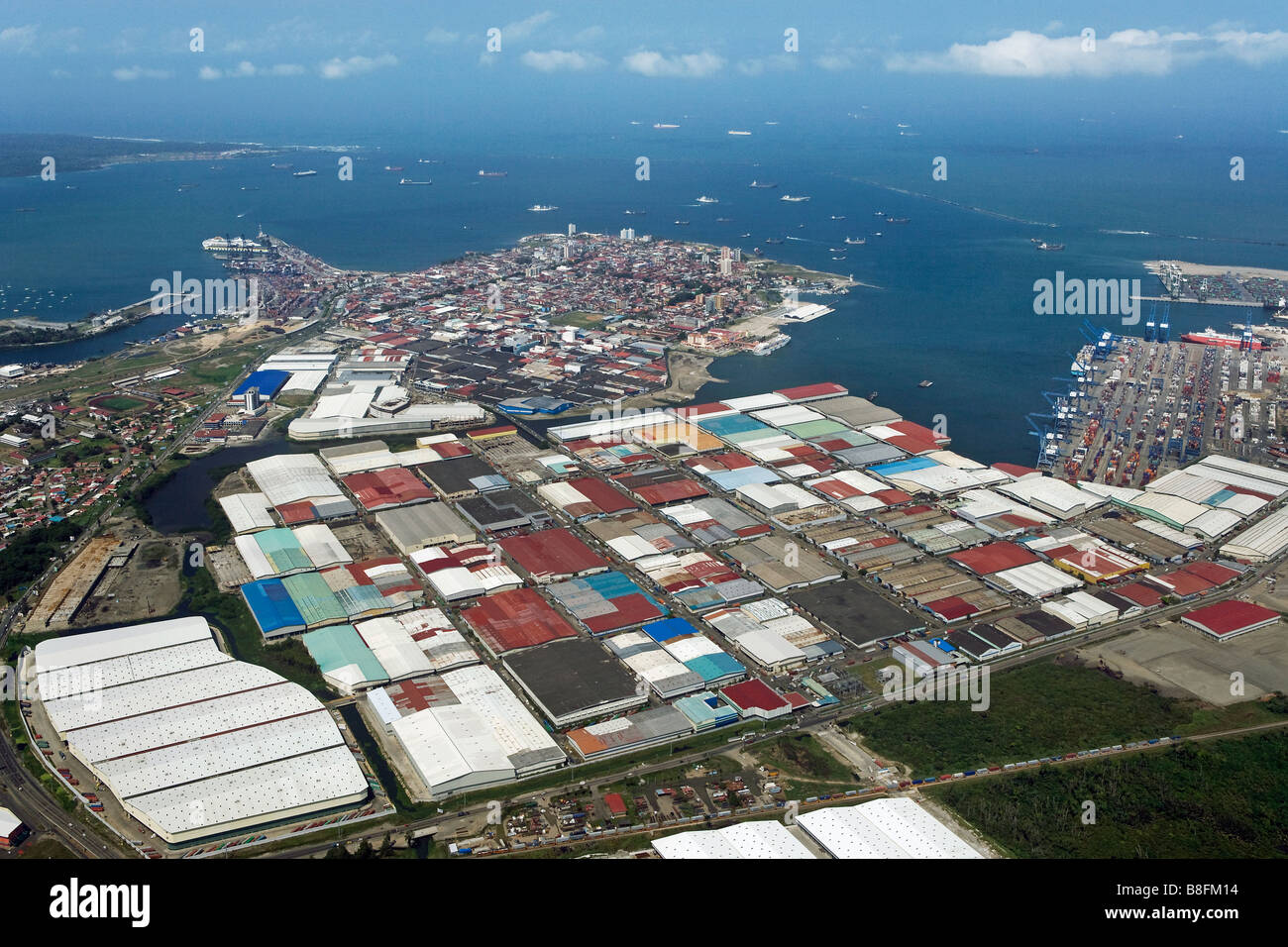 Antenne über Colon Free Trade Zone Panama Cristobal Port Atlantic Eingang zum Panama-Kanal Stockfoto