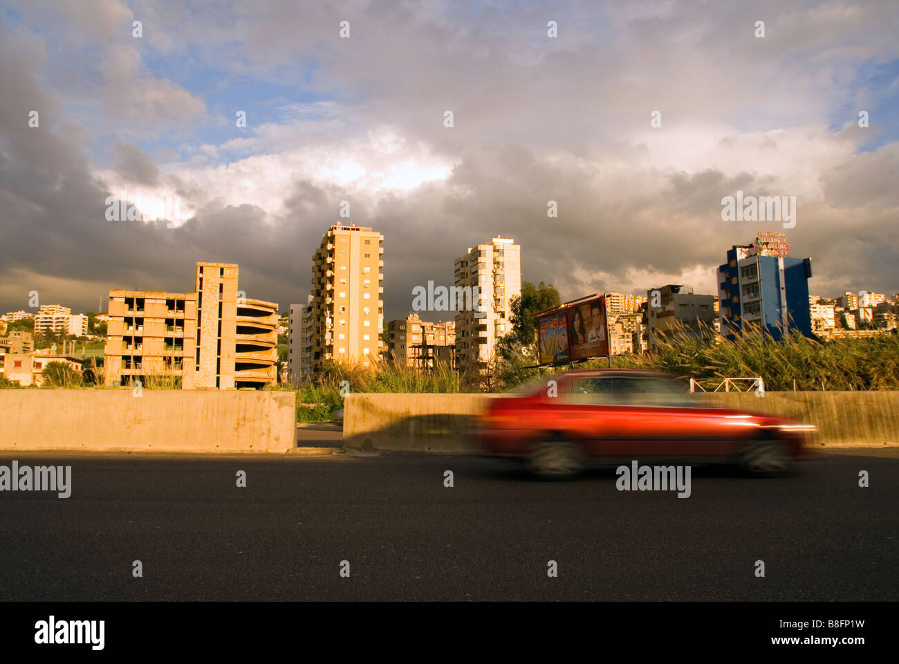 Plakatwand am Straßenrand Beirut-Libanon Stockfoto