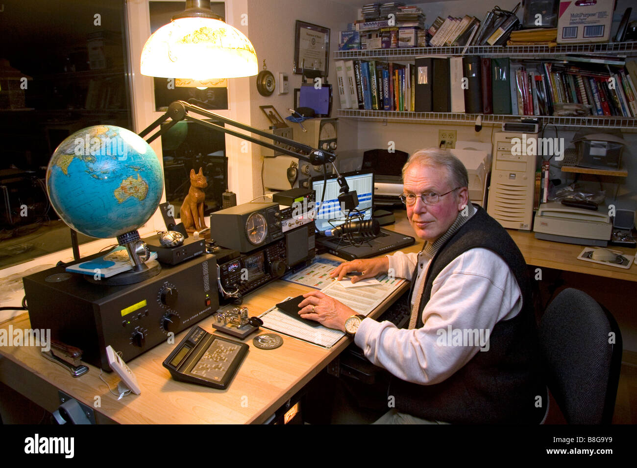 Amateurfunk shack -Fotos und -Bildmaterial in hoher Auflösung – Alamy