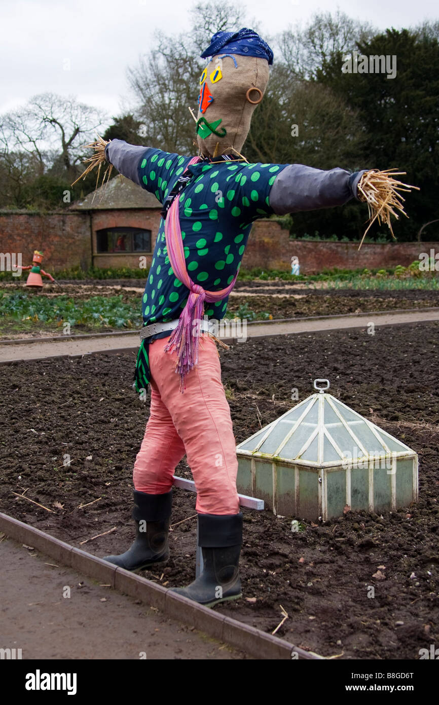 Vogelscheuchen im Rahmen der Scarecrow Festival Veranstaltung Tatton Park Gardens, Cheshire, UK Stockfoto