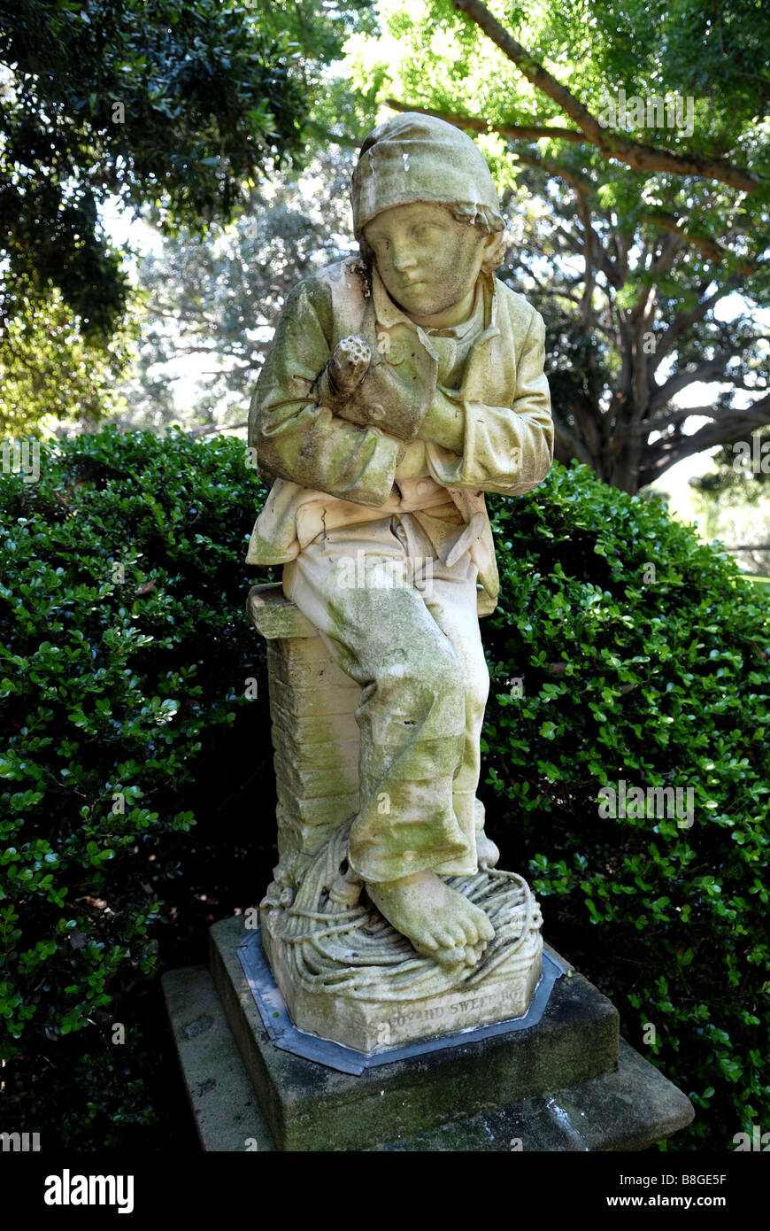 Statue eines Sweep-Jungen aus der Donizetti-Oper "Linda da Chamonix". Royal Botanic Gardens, Sydney, Australien Stockfoto