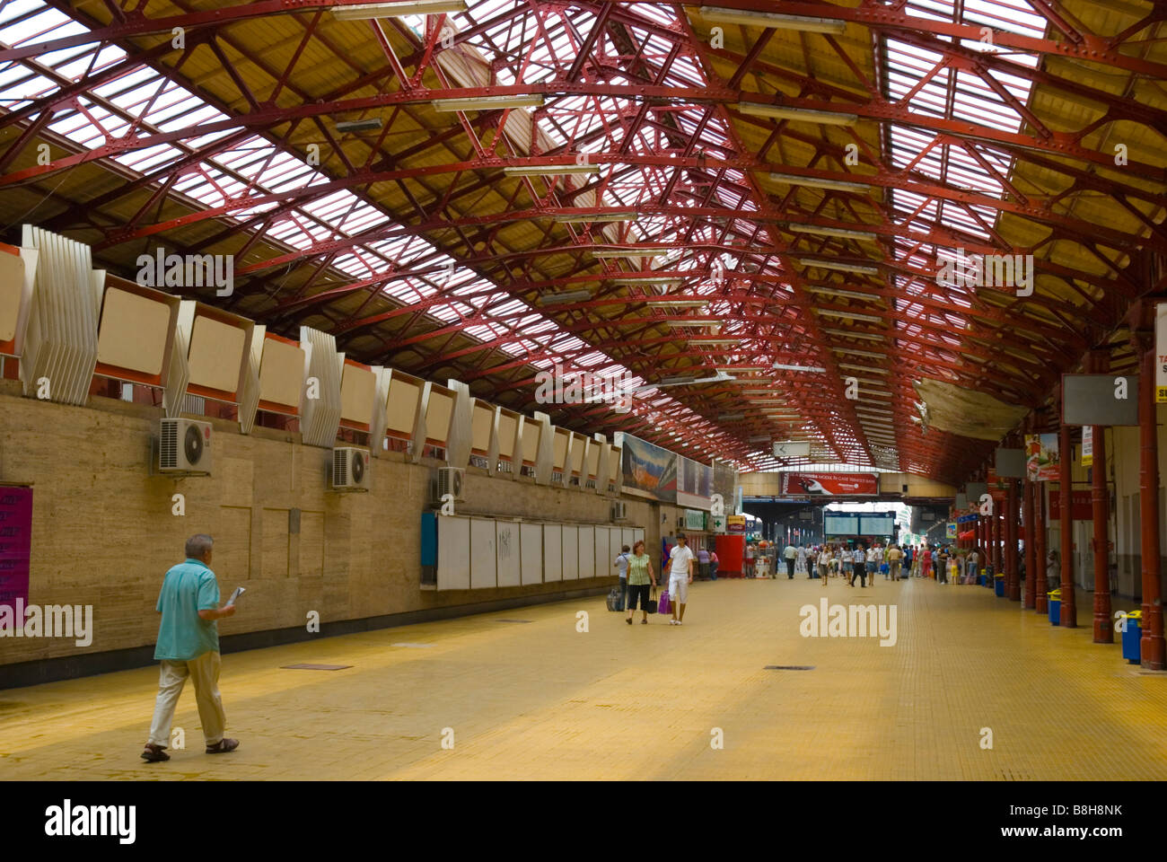 Ein Korridor von Bahnhof Gara de Nord in Bukarest Rumänien Europa Stockfoto
