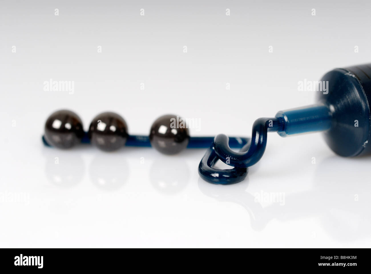 Stock Foto einer Reihe von keramischen Fahrrad Kugellager und Lagerfett Stockfoto