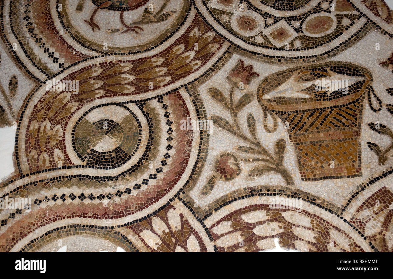 Ein ungewöhnliches Grabbeigaben Design aus einer frühen christlichen Kirche zählt das Bardo-Museum Sammlung von Mosaiken Stockfoto