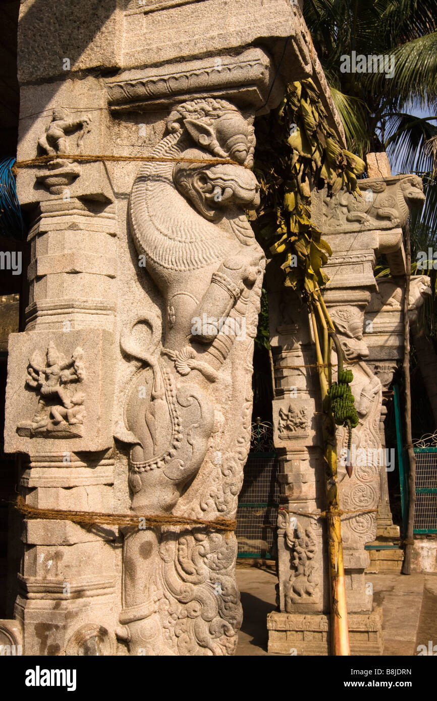 Indien-Tamil Nadu Kumbakonam Sarangapani Swami-Tempel Löwen Figur Skulpturen schmücken Steinsäulen Stockfoto