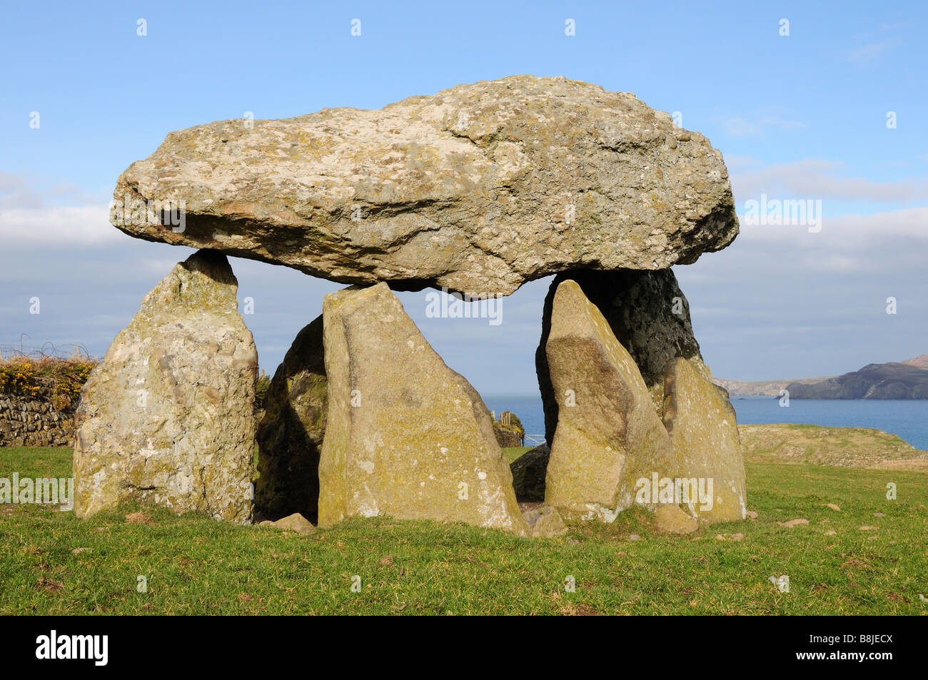 Position Samson neolithischen Burial Chamber Abercastle Pembrokeshire Coast National Park Wales Stockfoto