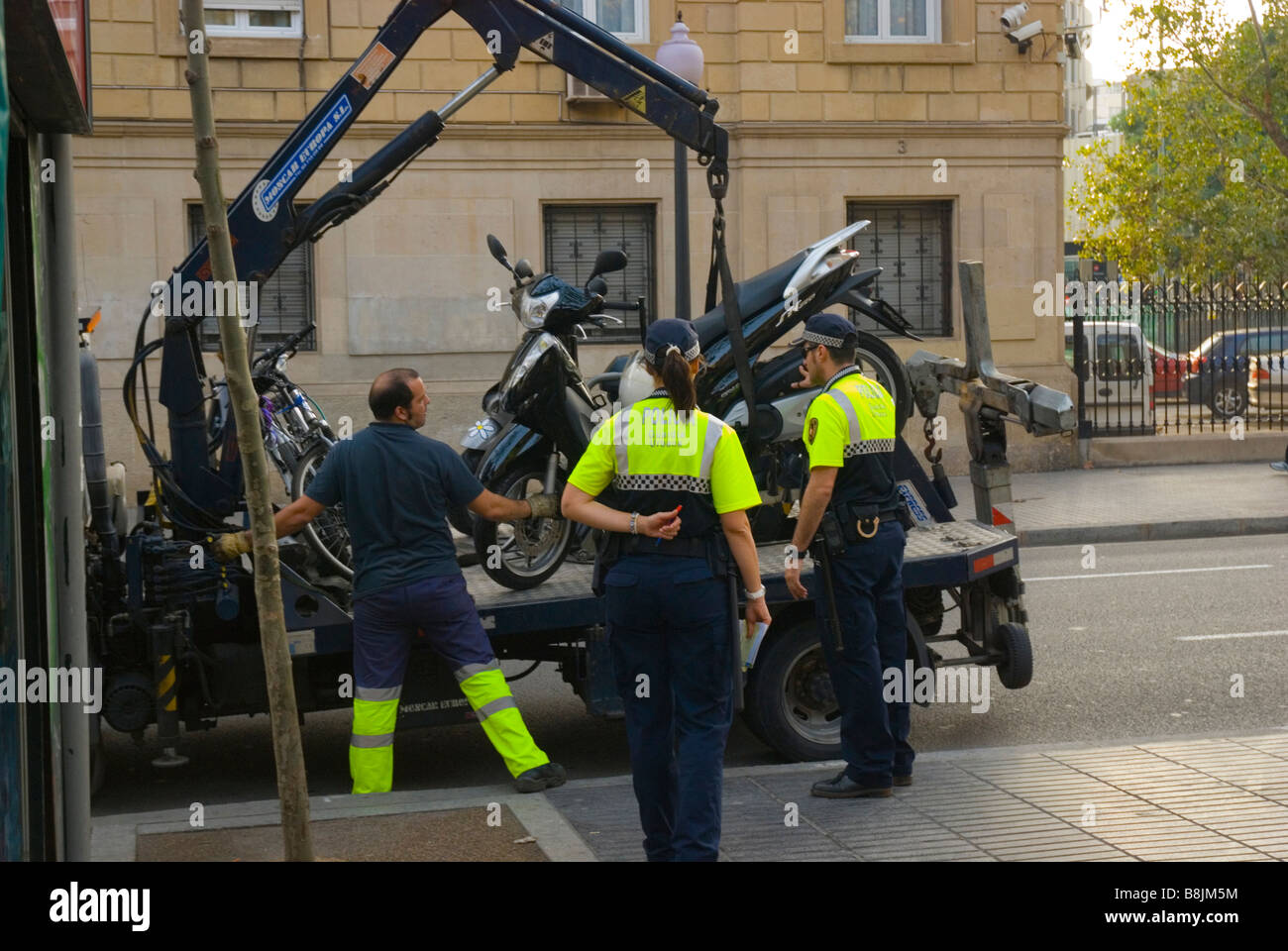 Illegal geparkten Roller entfernt von La Rambla in Barcelona-Spanien-Europa Stockfoto