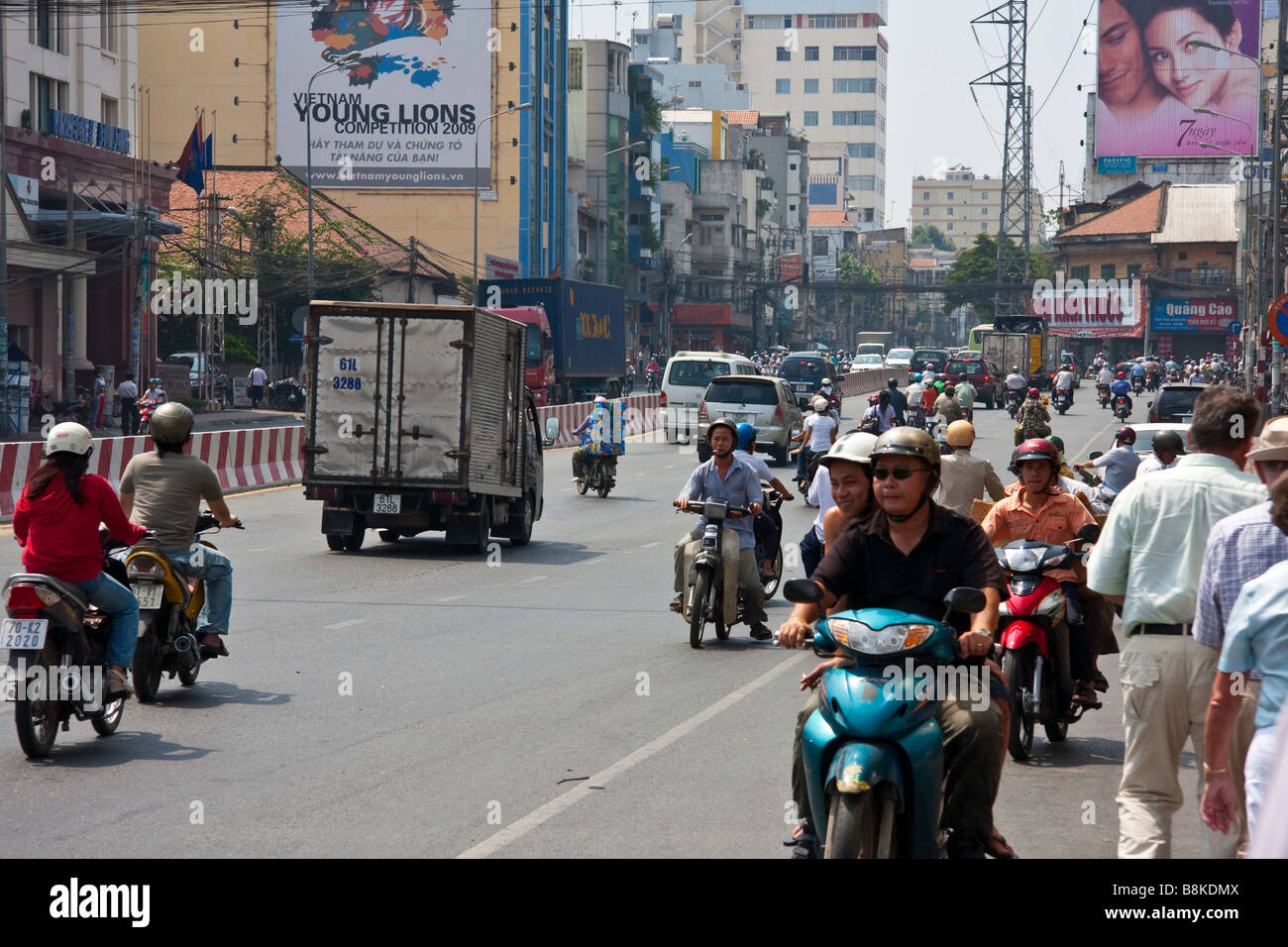 Die manischen Straßen von Saigon, "was auch immer wie ich will gehe ich". Stockfoto