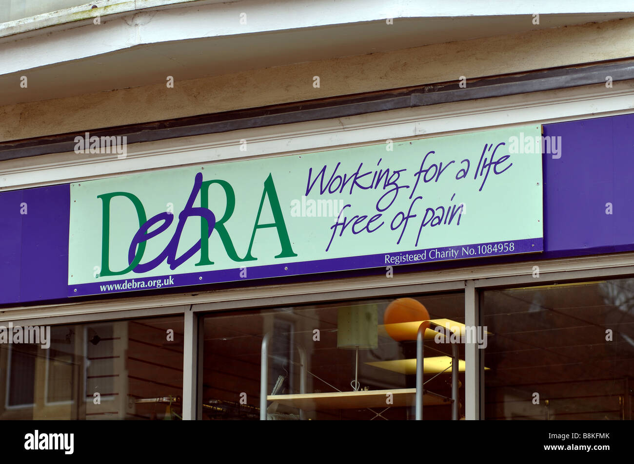 Debra-Charity-Shop, UK Stockfoto