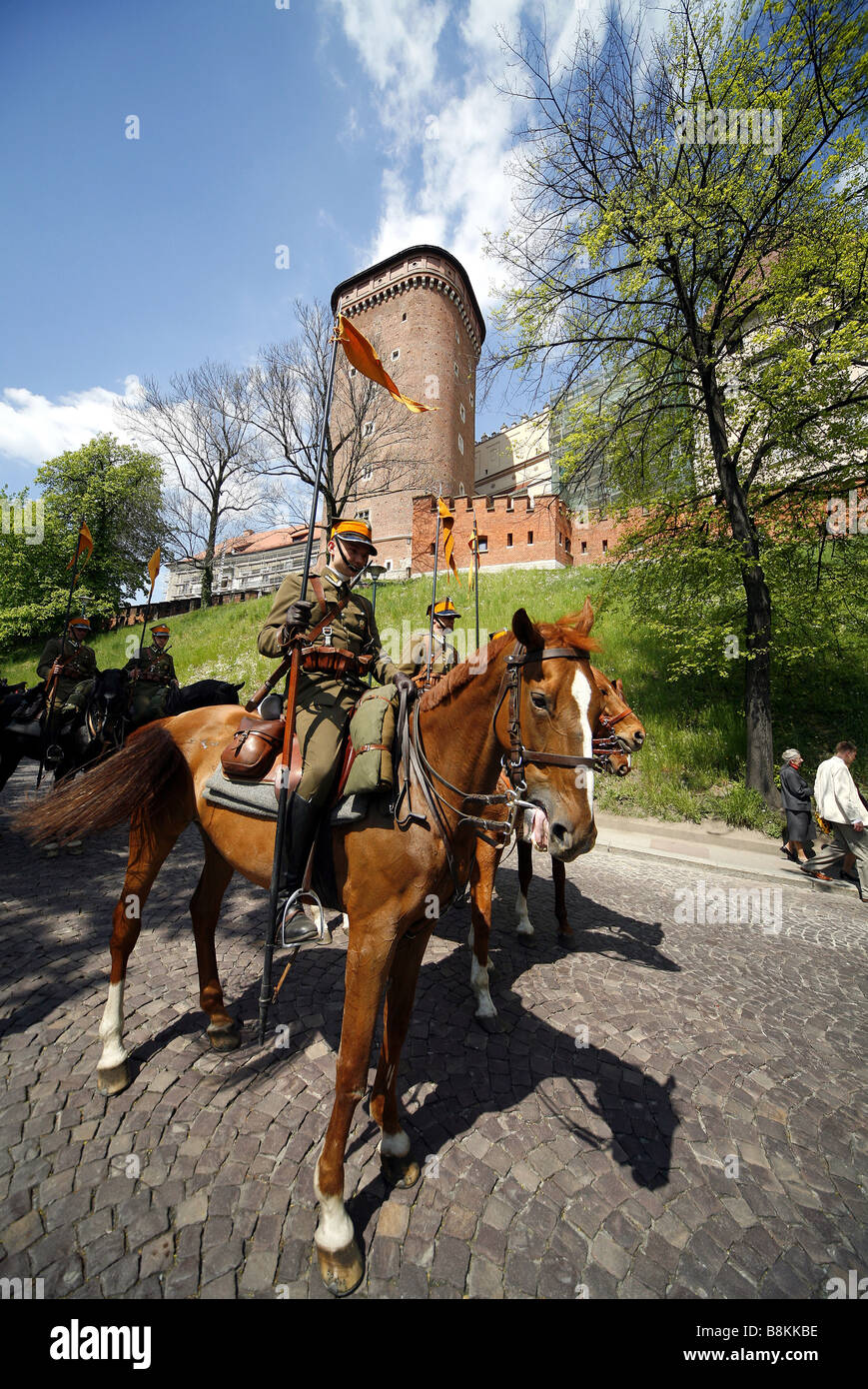 MILITÄRISCHE Prozession am WAWE Krakau Polen Krakau Polen 3. Mai 2007 Stockfoto