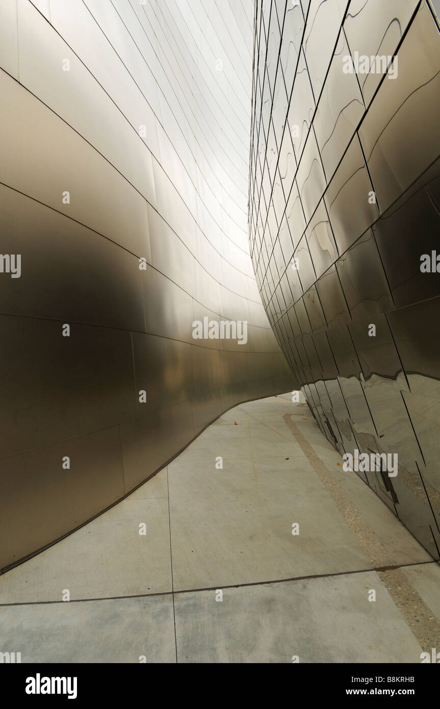 Die Walt Disney Concert Hall wurde von Frank O Gehry, Los Angeles, CA, entworfen Stockfoto