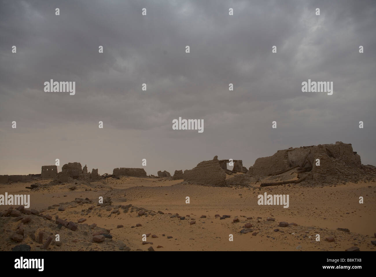 Alte Dorf-Ruinen in Old Dongola in der Nähe von Nil Sudan Stockfoto