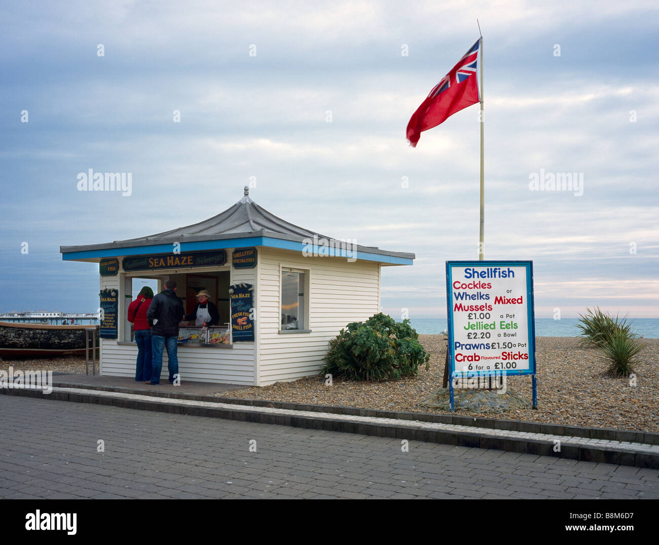 Das Meer Haze Schalentiere Hütte. Brighton, Sussex, England, UK. Stockfoto