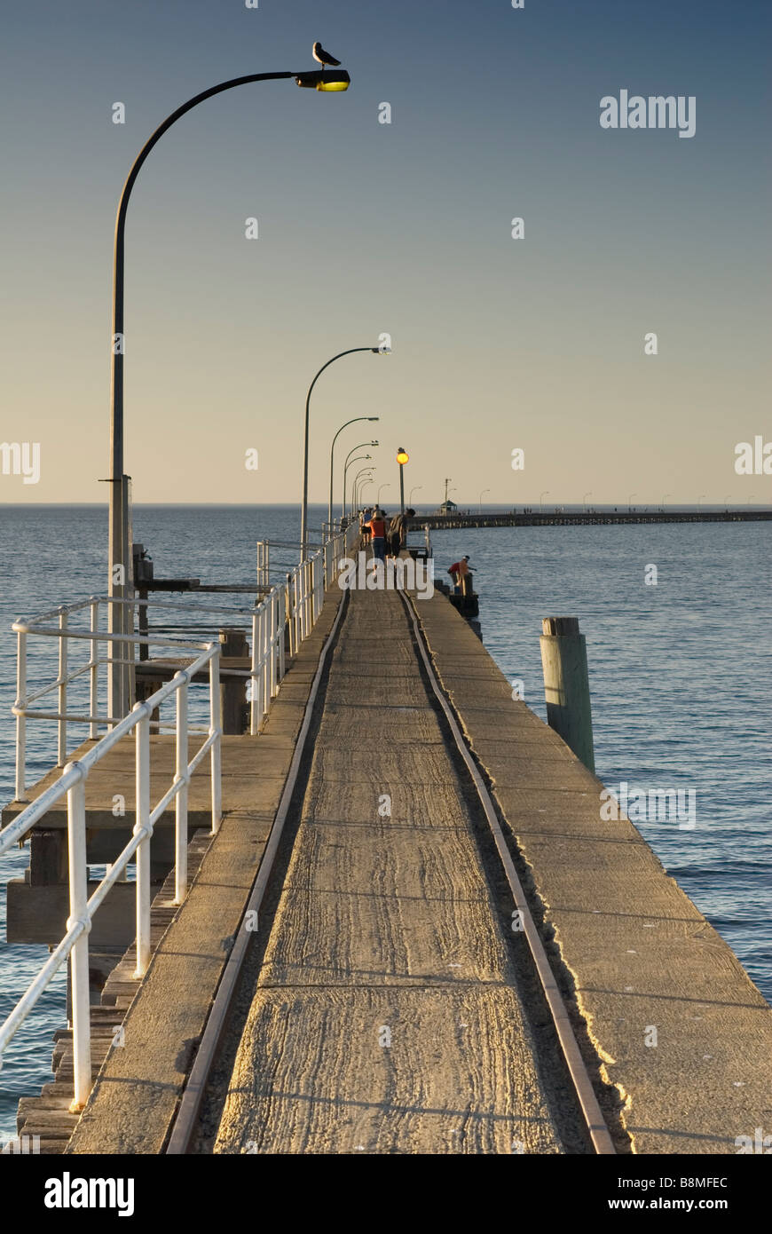 Busselton Jetty mit alten Bahnstrecke Stockfoto