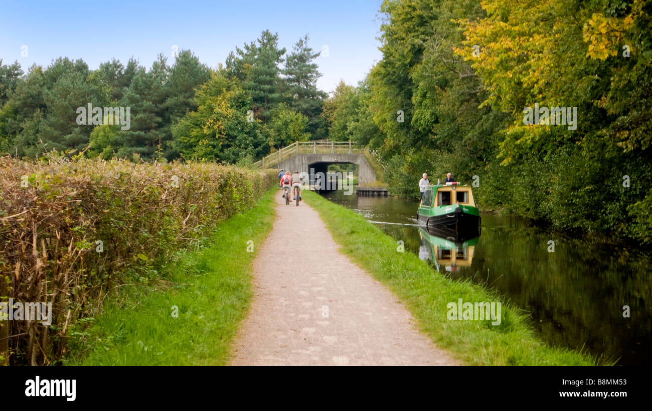 Radweg der Taff Trail auf der Monmouthshire und Brecon Canal Brecon Beacons Nationalpark wales powys Stockfoto