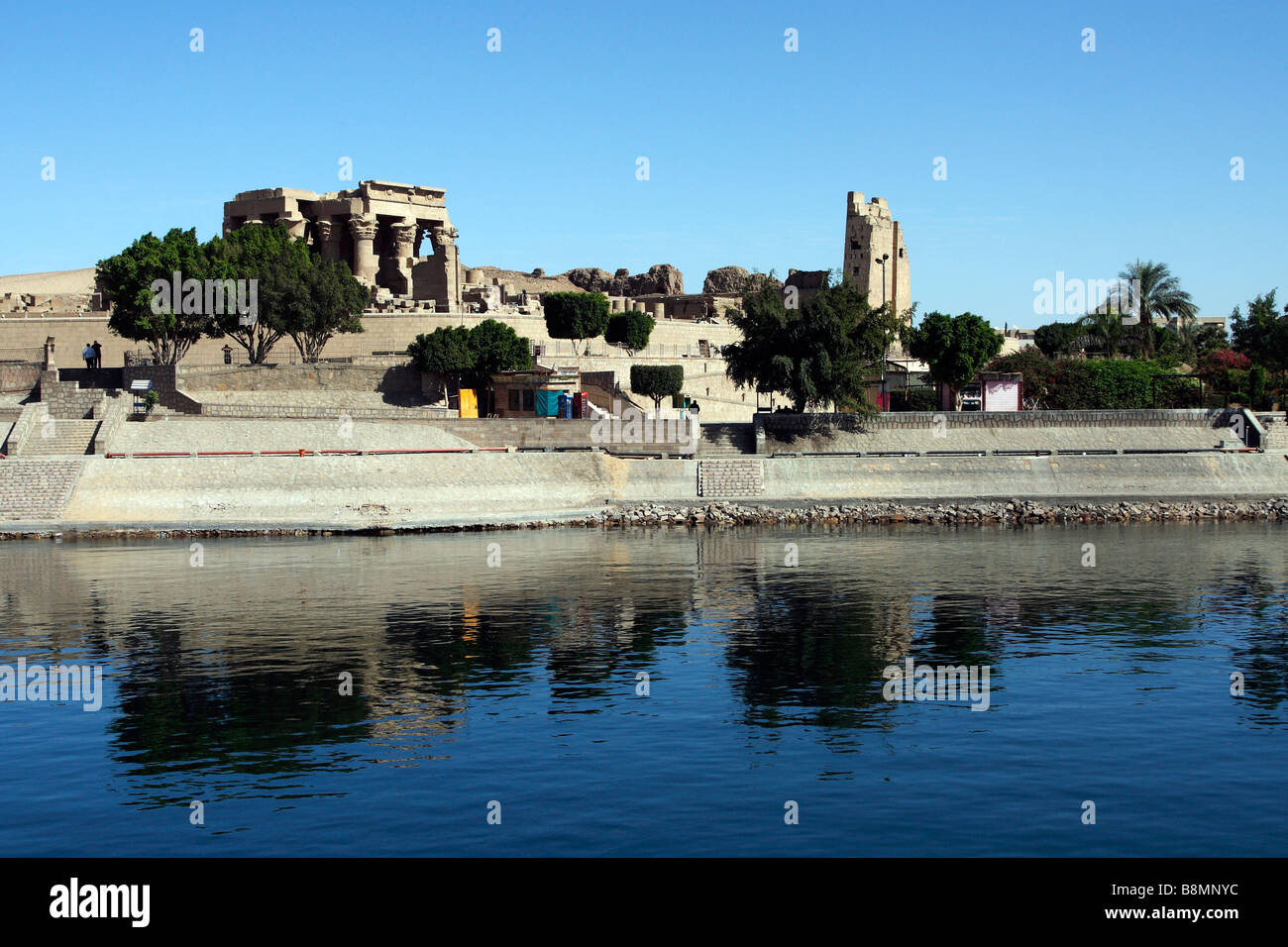 Der Tempel von Kom Ombo auf dem Nil in Ägypten Horus und dem Krokodilgott Sobek gewidmet Stockfoto