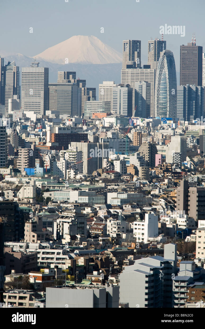 Mount Fuji und Shinjuku Bezirk Wolkenkratzer-Skyline Tokio Dienstag, 3. März 2009 Stockfoto