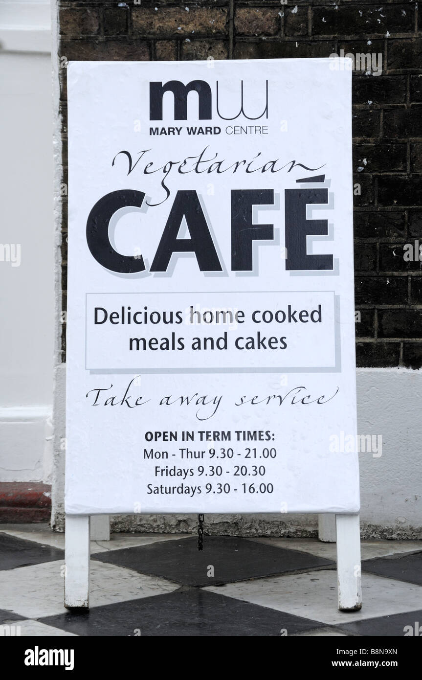 Mary Ward Zentrum vegetarischen Café Queen Square Holborn London England UK Stockfoto