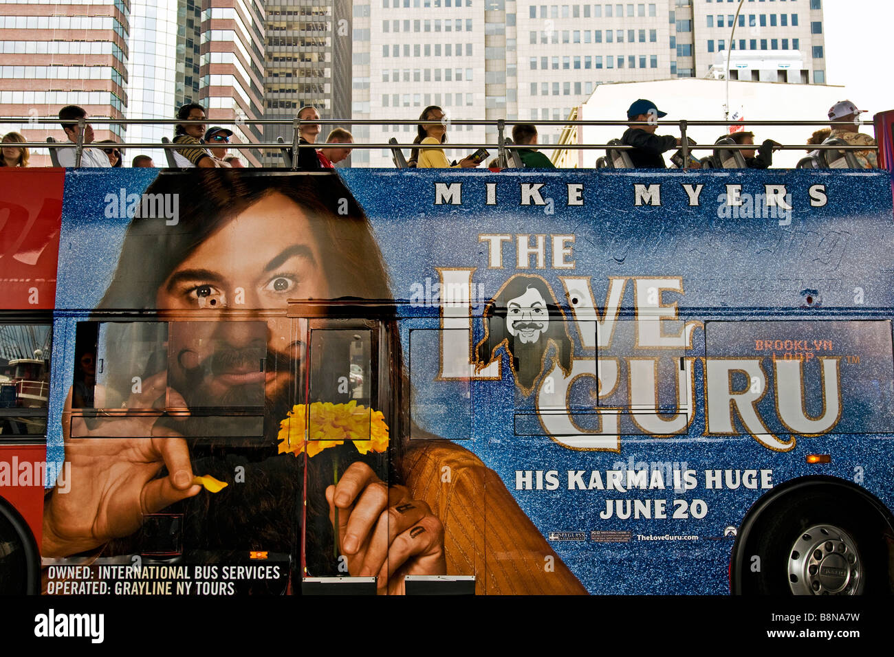 Touristen auf einem einen offenen Bus-Tour von New York City Stockfoto