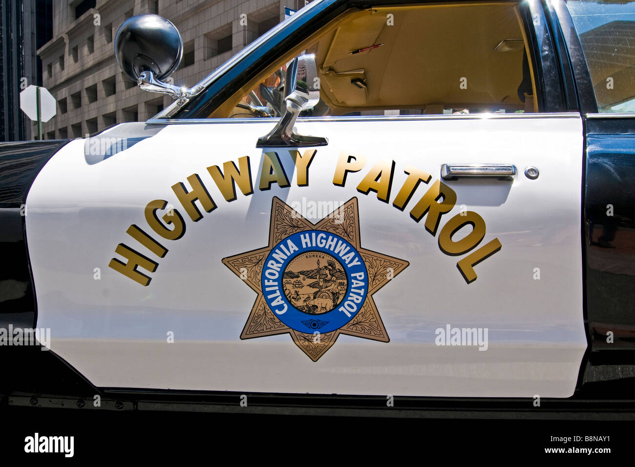 Nahaufnahme eines California Highway Patrol Fahrzeugs The New York City Police Museum Stockfoto