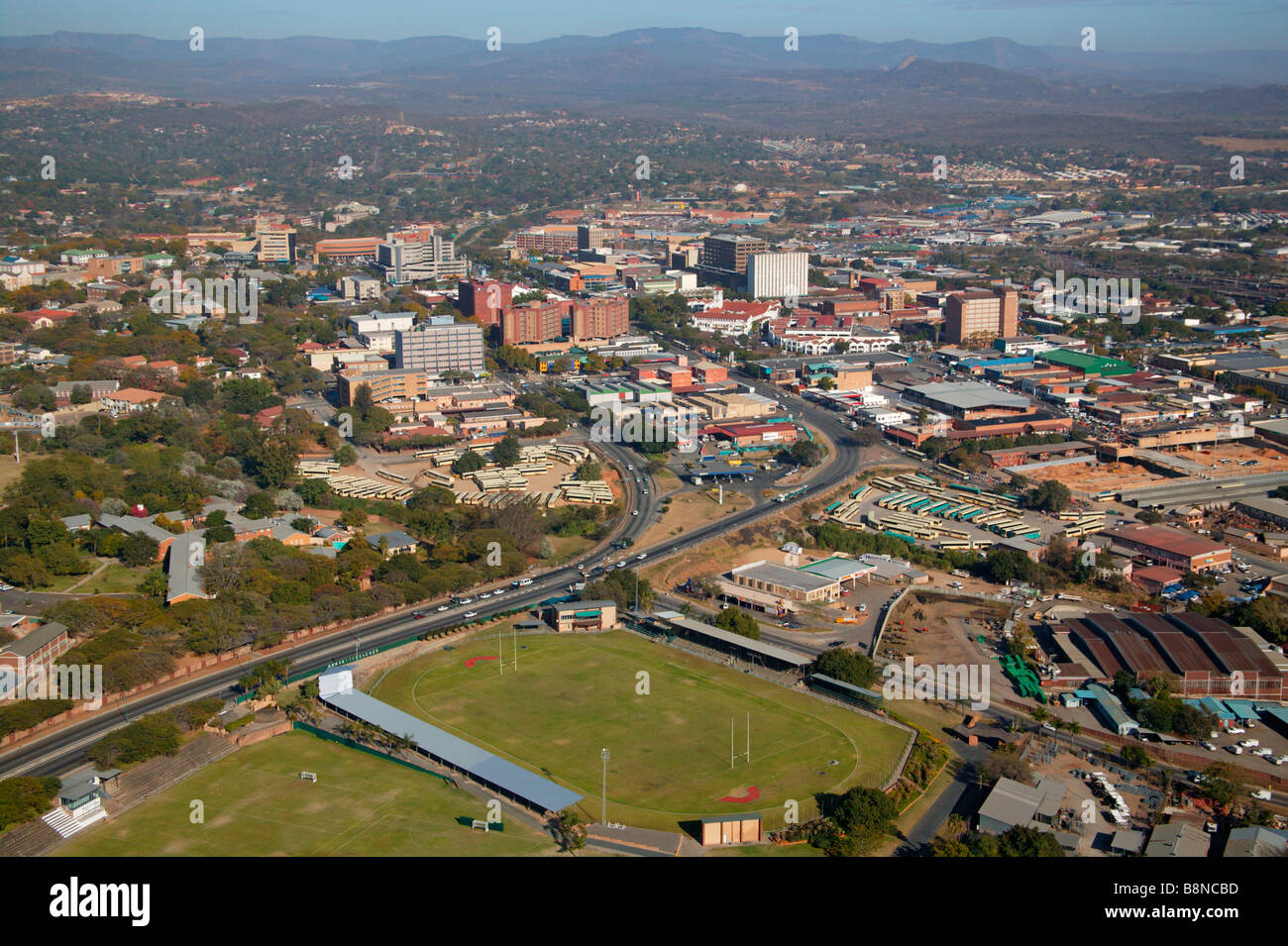 Luftaufnahme von Nelspruit Stadt und Umgebung Stockfoto