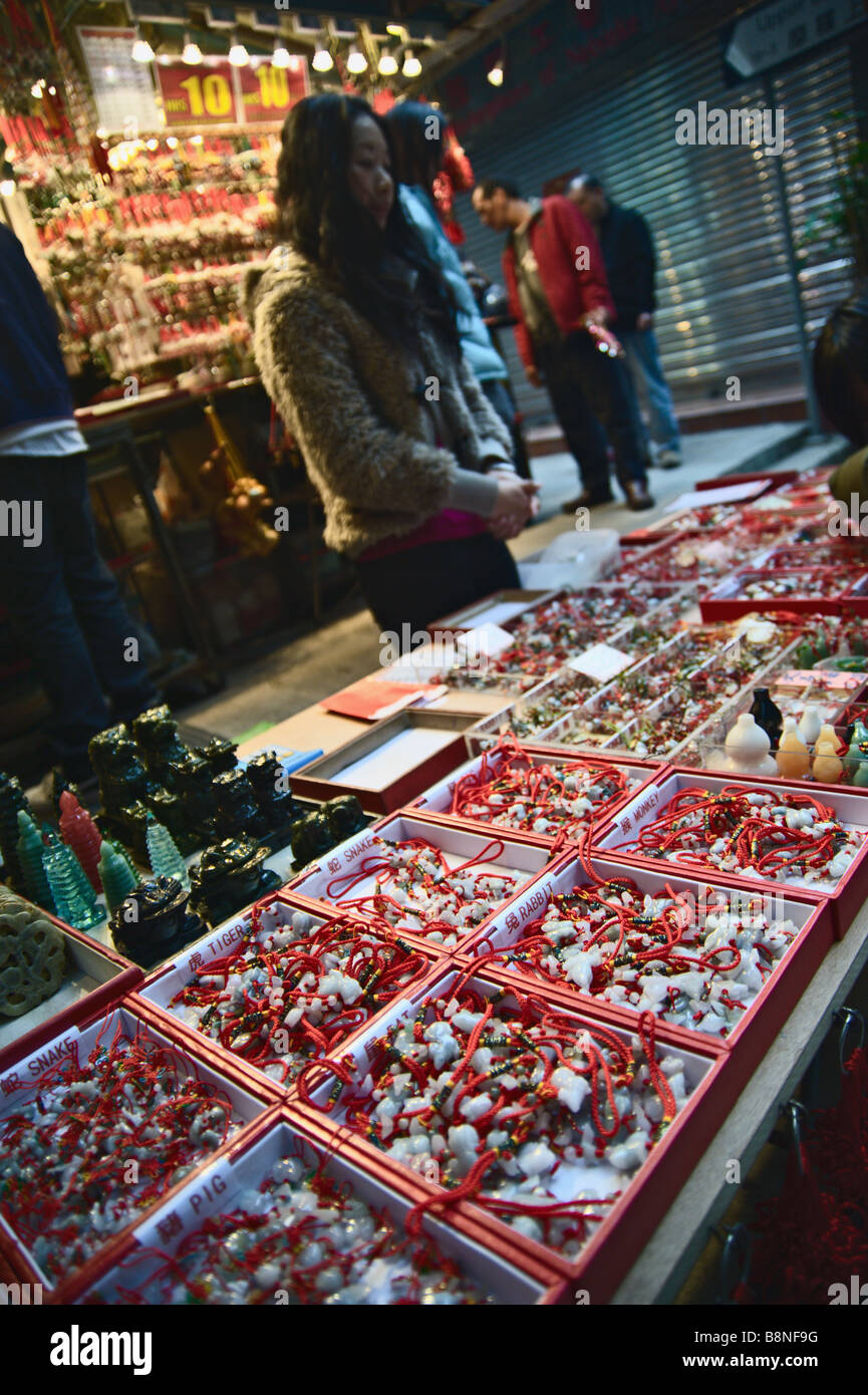 Souvenir-Verkäufer am oberen Lascar Zeile in Hong Kong Central district Stockfoto