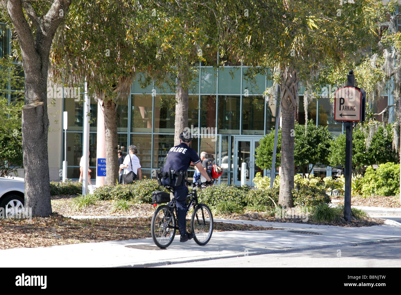 Polizist mit Fahrrad in Clearwater Florida USA Stockfoto