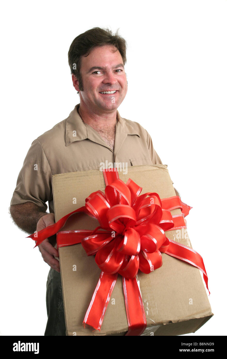 eine Lieferung Mann überreichen eines Geschenkes isoliert Stockfoto