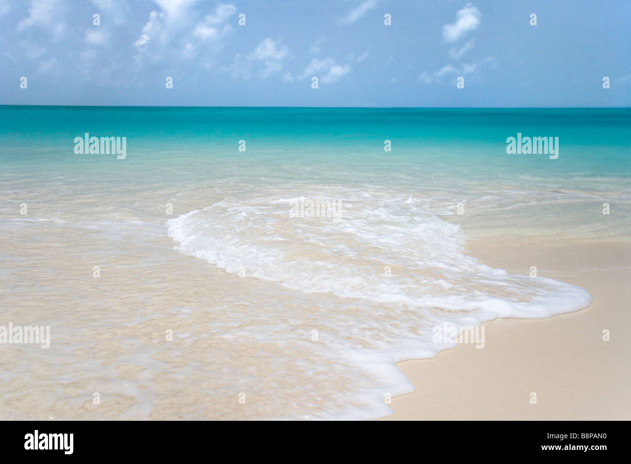 Eine leere Strandabschnitt entlang des Barbuda Westküste bekannt als 11 Mile Beach Stockfoto