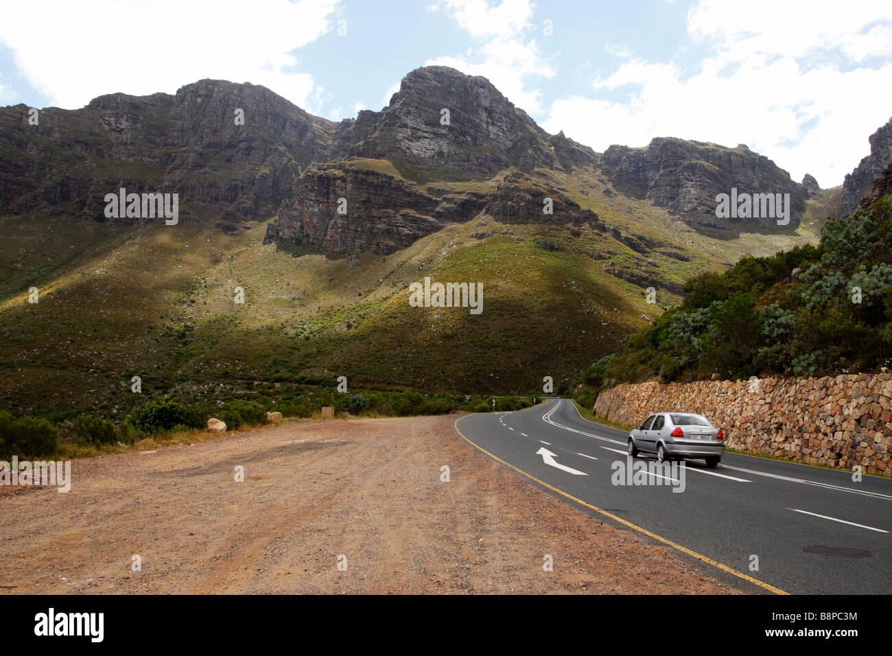 du Toitskloof zwischen Paarl und Worcester passieren während des 2. Weltkrieges von italienische Kriegsgefangene in Südafrika gebaut Stockfoto