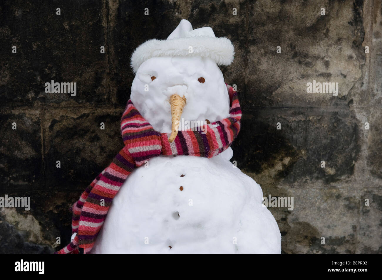 Einen Schneemann mit Schal College in Oxford Stockfoto