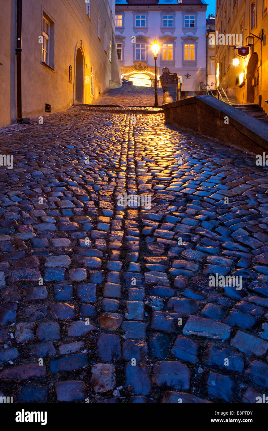 TSCHECHISCHE REPUBLIK PRAG WENIGER STADT MALA STRANA JANSKY VRSEK STREET Stockfoto