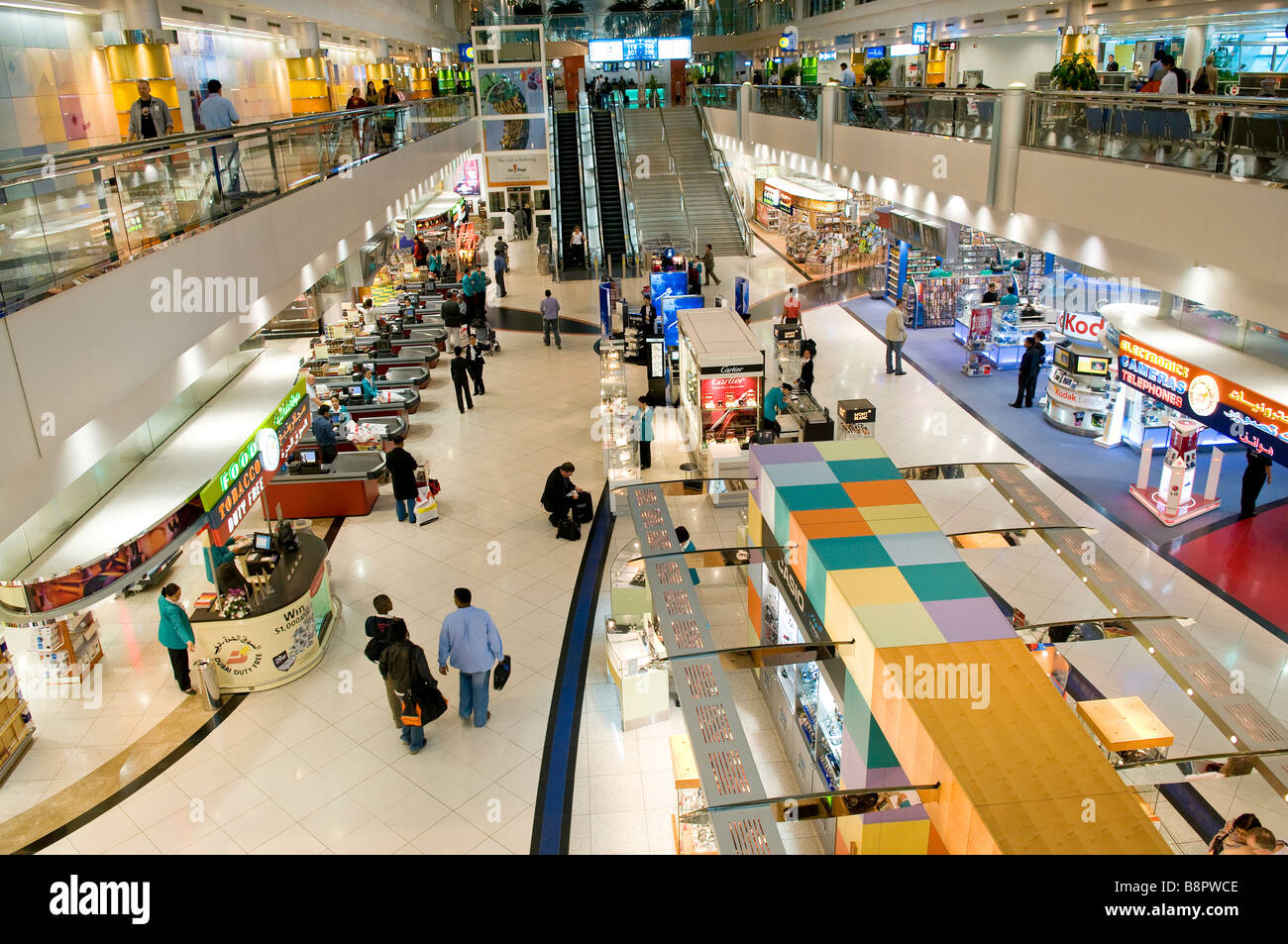 Duty free shops einkaufsladen Fotos und Bildmaterial in hoher Auflosung Alamy
