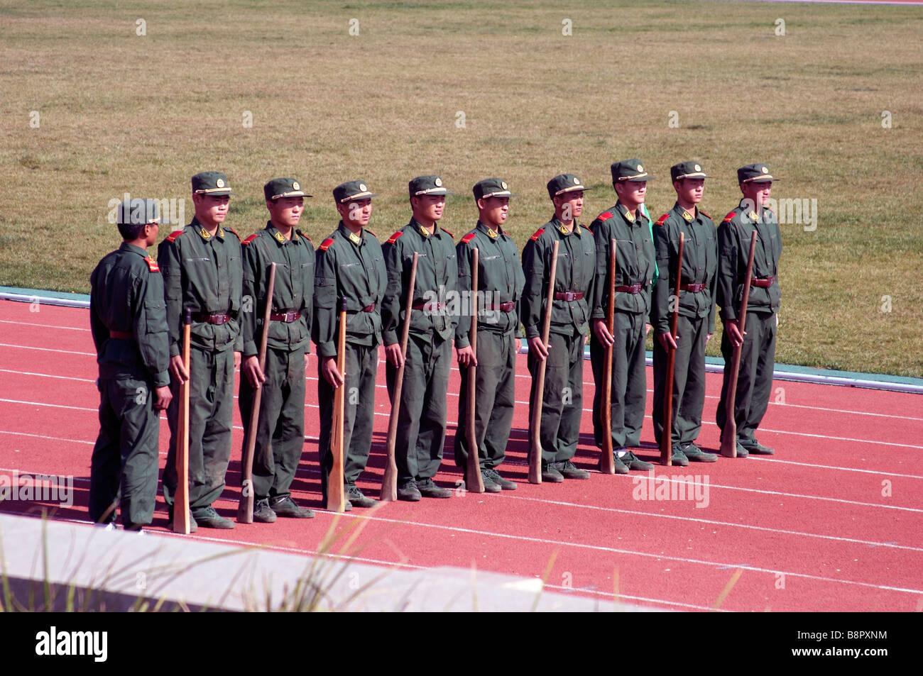 Militärische Ausbildung in den Olympiapark, Beidaihe, China Stockfoto