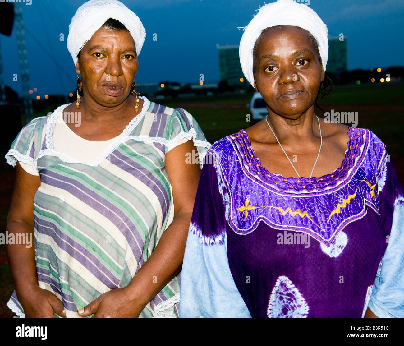 Afro - brasilianische Frauen aus Bahia tragen traditionelle Kopf tragen und Tuch. Stockfoto