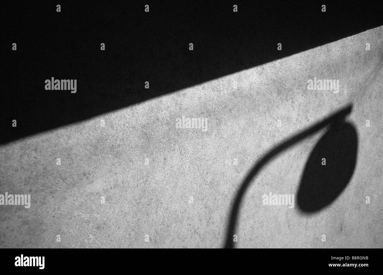 SCHATTEN EINER LAMPE Stockfoto