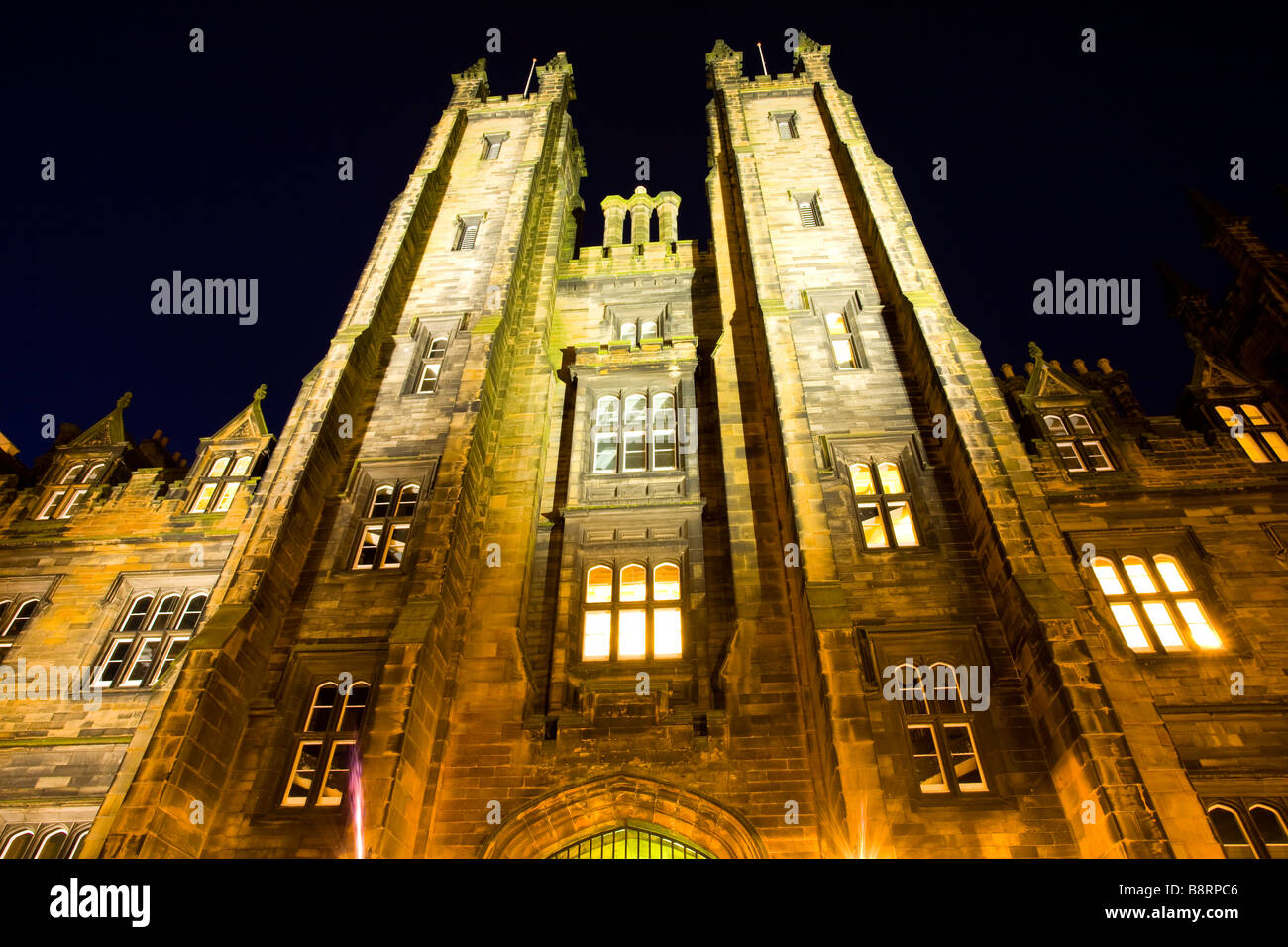 Altstadt von Edinburgh Schottland das neue Kollegium und Montagehalle auf dem Hügel Stockfoto