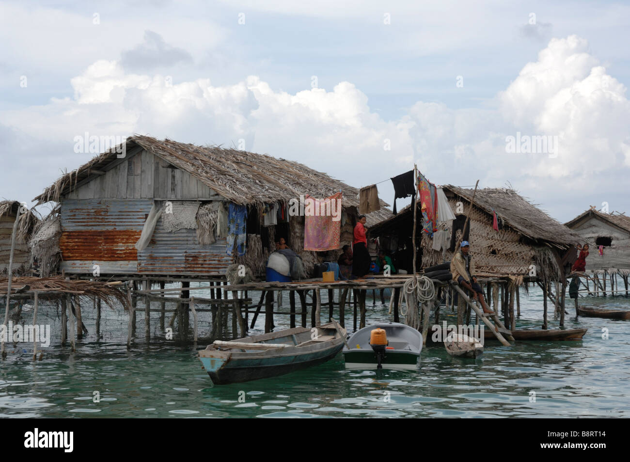 Bajau Laut Kampong Pulau Gaya Semporna Sulusee Malaysia in Südostasien Stockfoto