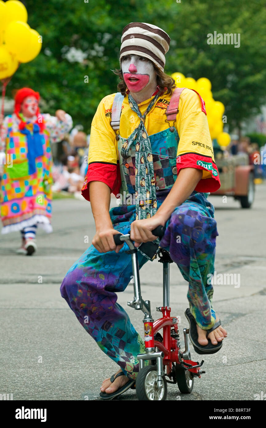 Clown fahrrad -Fotos und -Bildmaterial in hoher Auflösung – Alamy