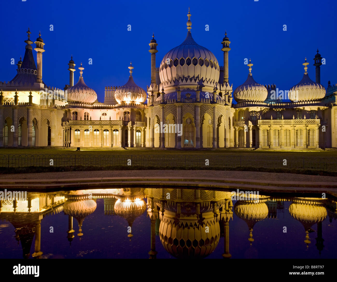 Royal Pavillon in der Dämmerung, Brighton, East Sussex, England Stockfoto