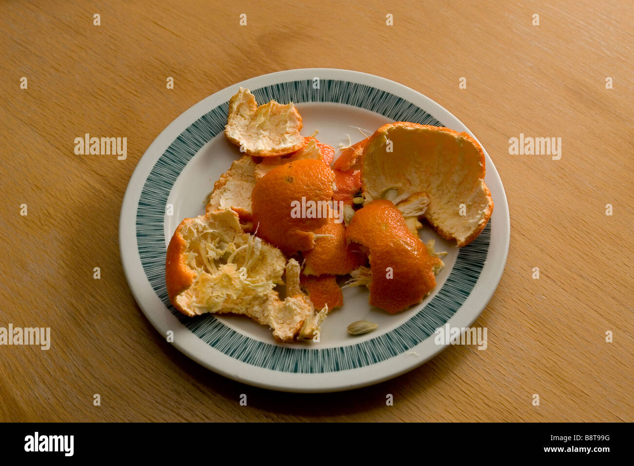 Clementine Haut auf eine Schüssel - citrus Reticulata - Mandarine Stockfoto