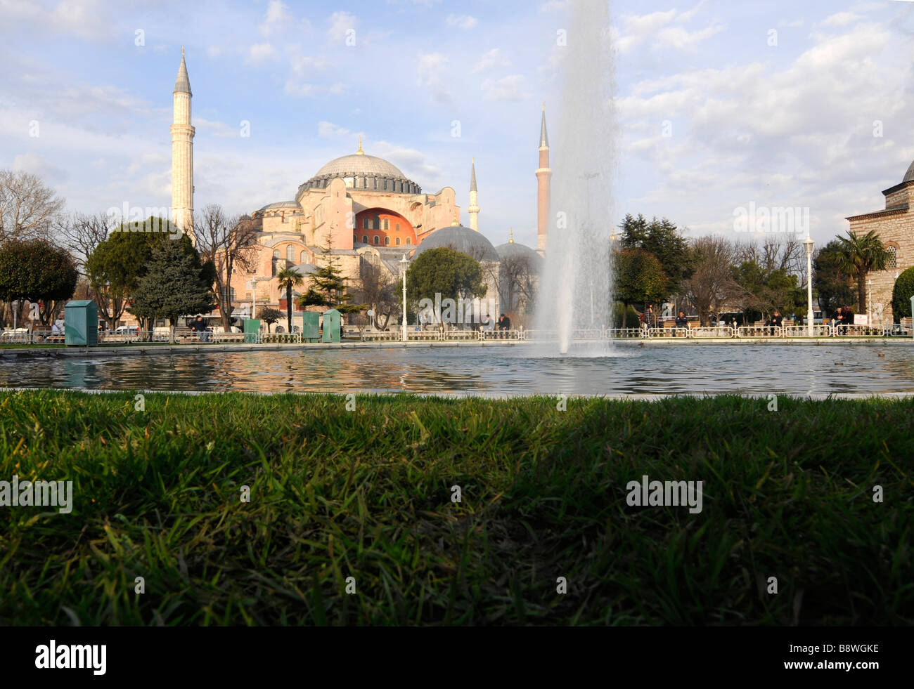 Die Haghia Sophia, einer ehemaligen Byazntine Kathedrale in Sultanahmet-Platz, Istanbul, Türkei Stockfoto